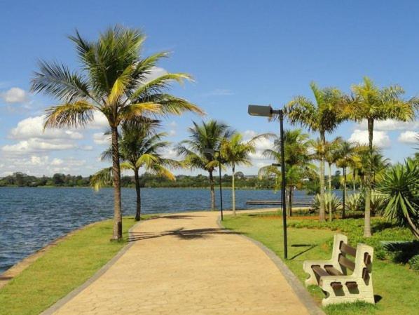 Flat - Esplanada Dos Ministerios - Centro De Brasilia Hotel Eksteriør billede